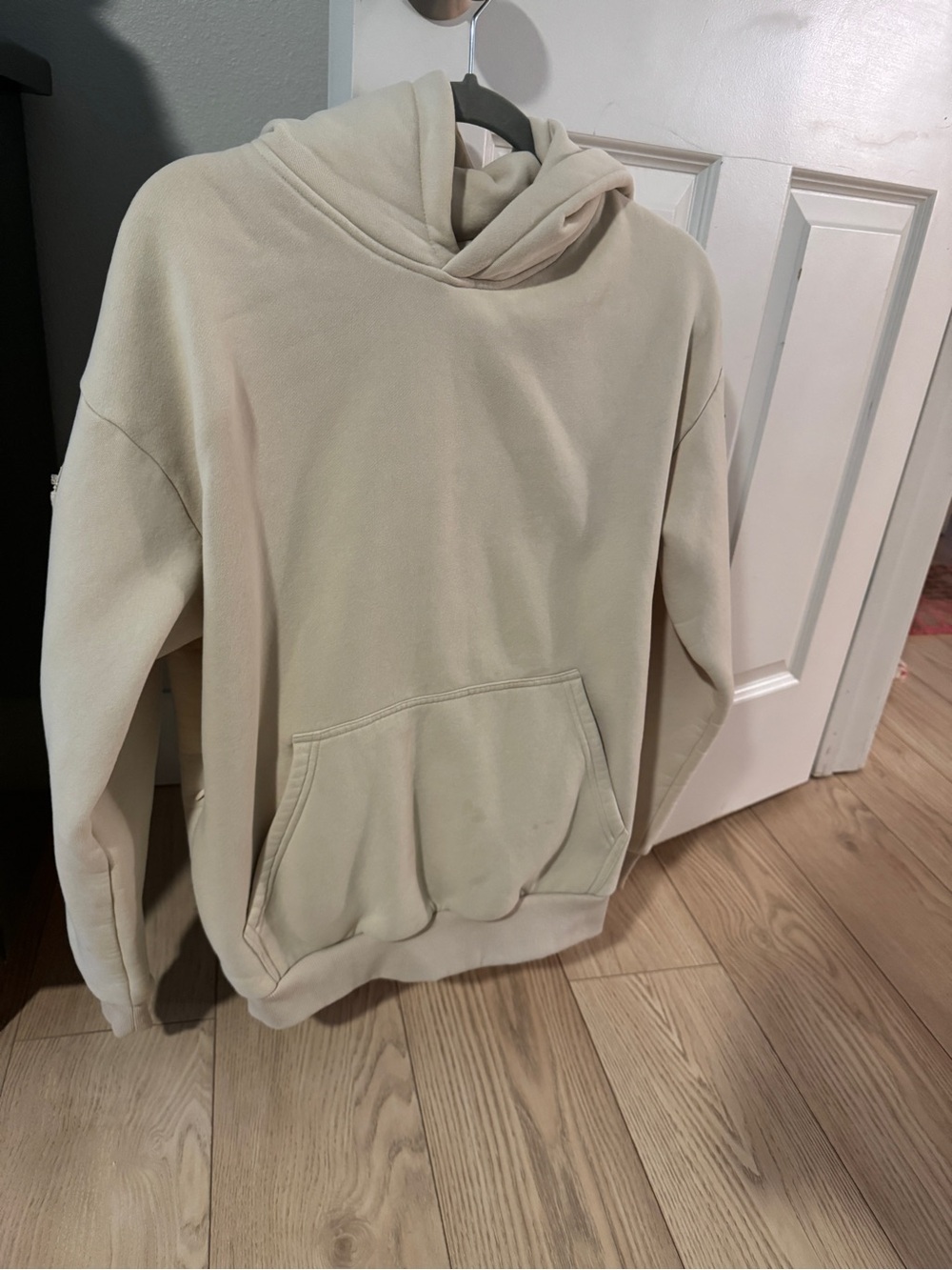 Women's Relaxed Hooded Pullover Sweatshirt in Light Cream